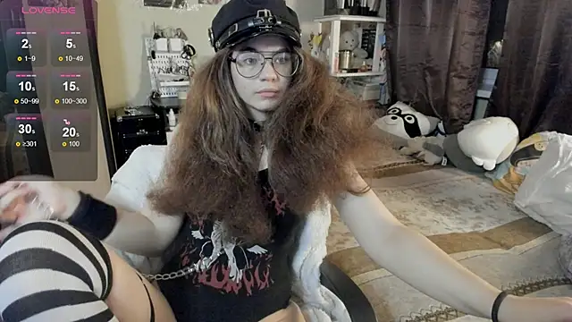 alexiamaleax online show from December 19, 2:04 am