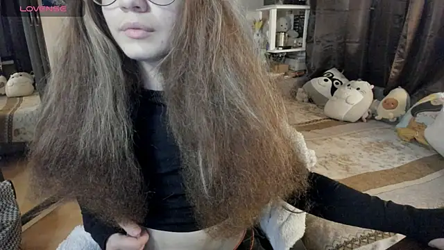 alexiamaleax online show from December 4, 1:37 am