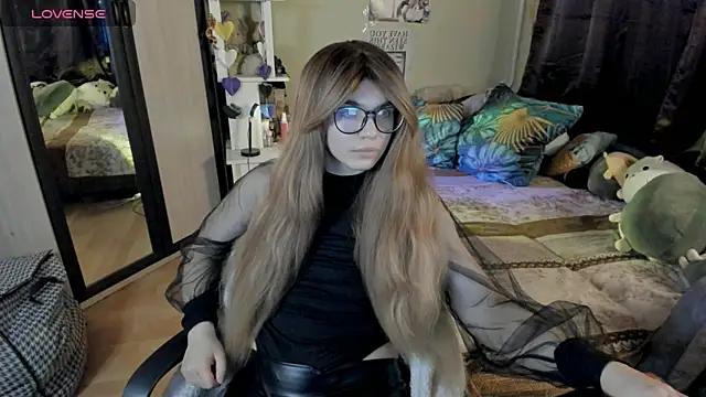 alexiamaleax online show from April 17, 2:03 am