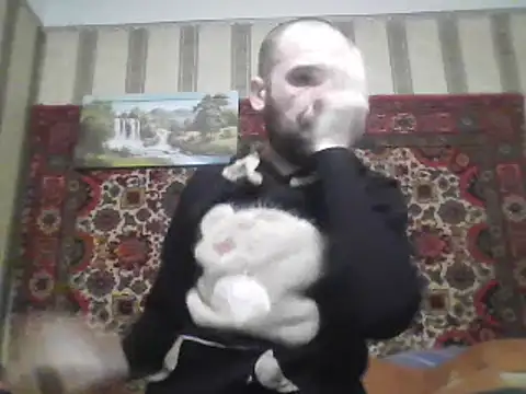 Snapshot of AlferezzSolvajo chatting on March 14, 3:59 am AlferezzSolvajo online show from March 14, 3:59 am