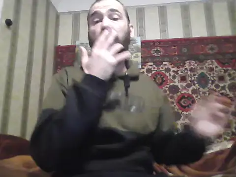 Snapshot of AlferezzSolvajo chatting on October 9, 6:36 am AlferezzSolvajo online show from October 9, 6:36 am