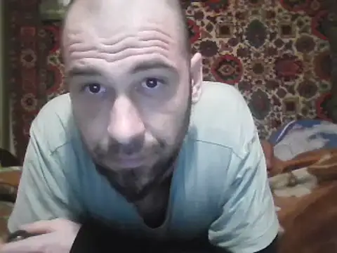 Snapshot of AlferezzSolvajo chatting on March 9, 3:43 am AlferezzSolvajo online show from March 9, 3:43 am