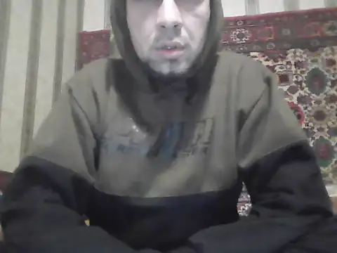 Snapshot of AlferezzSolvajo chatting on October 15, 6:44 am AlferezzSolvajo online show from October 15, 6:44 am