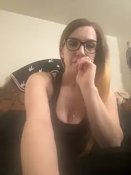 Snapshot of Kitty_DaCocks chatting on November 9, 11:53 pm Kitty DaCocks online show from November 9, 11:53 pm