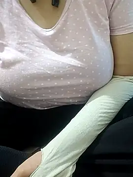 mallupriyapriya online show from October 20, 6:15 am