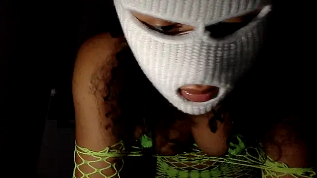 Snapshot of Amira_bayby chatting on January 12, 4:29 pm Amira bayby online show from January 12, 4:29 pm