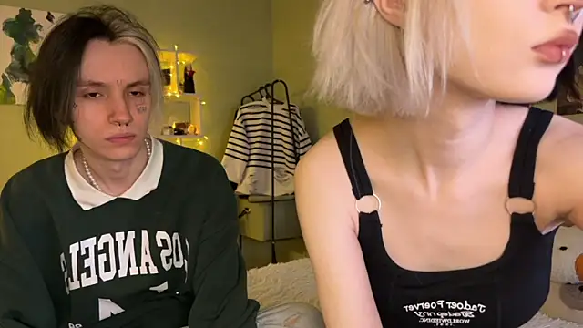 VeryRare TwinS online show from October 3, 11:06 pm
