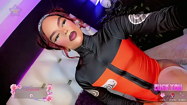 Diva Smith02 online show from May 12, 11:05 am