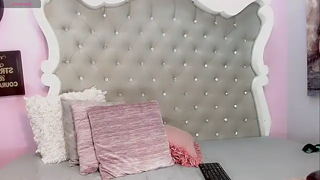 Snapshot of Diva_Smith02 chatting on January 26, 5:55 pm Diva Smith02 online show from January 26, 5:55 pm