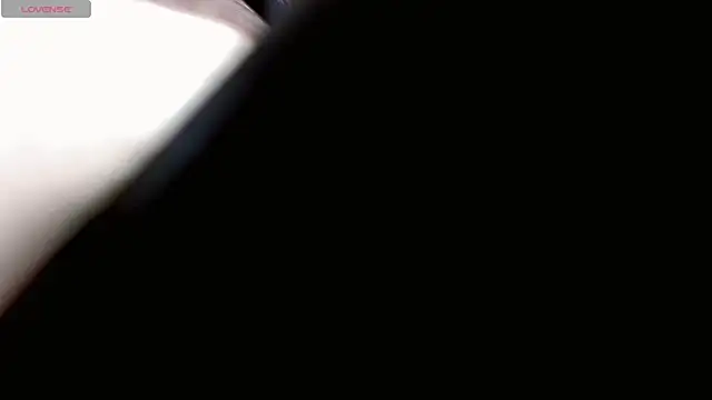 Snapshot of Diva_Smith02 chatting on February 4, 3:15 pm Diva Smith02 online show from February 4, 3:15 pm