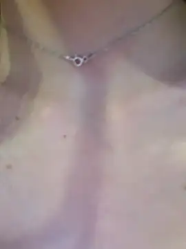 Maddy Jones online show from September 27, 1:01 am