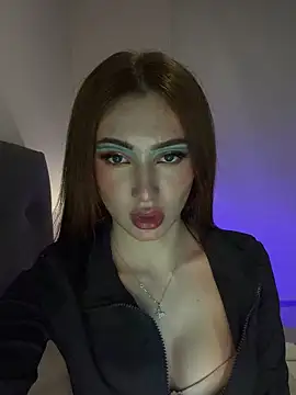 Maddy Jones online show from October 31, 3:36 am