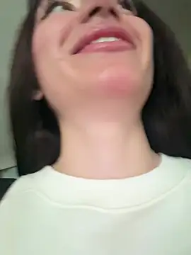 Maddy Jones online show from February 20, 4:03 pm