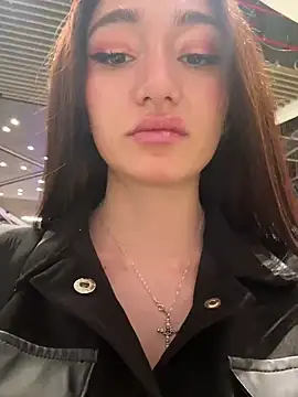 Maddy Jones online show from February 22, 10:52 pm