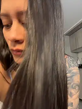 squirtqueentati online show from June 20, 5:45 am