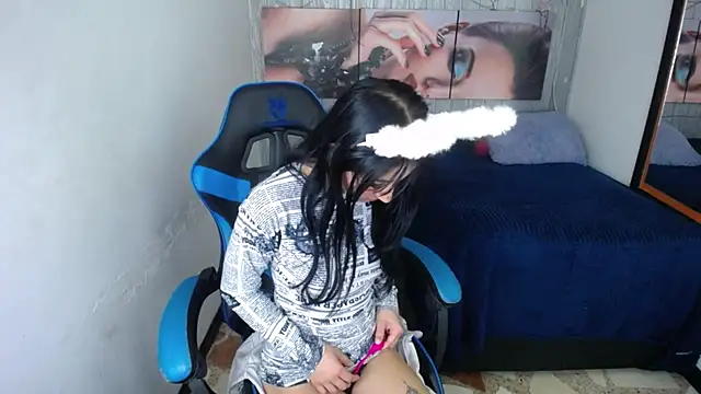 Anniee x online show from October 15, 12:57 pm