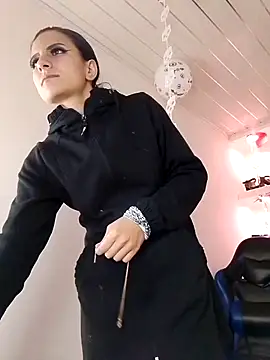 Anniee x online show from October 26, 9:10 am