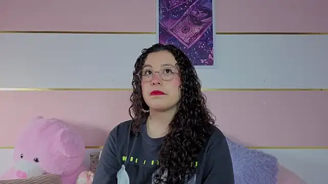 Charlotte  Miller online show from December 15, 12:00 pm