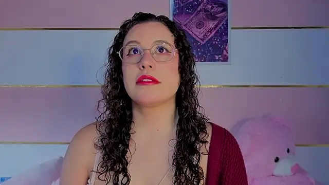 Snapshot of Charlotte__Miller chatting on February 2, 11:42 am Charlotte Miller online show from February 2, 11:42 am