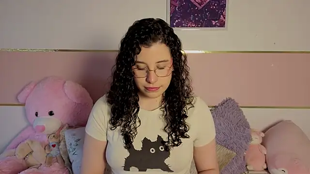 Snapshot of Charlotte__Miller chatting on December 2, 11:45 am Charlotte Miller online show from December 2, 11:45 am