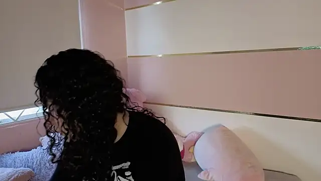 Snapshot of Charlotte__Miller chatting on October 22, 11:42 am Charlotte Miller online show from October 22, 11:42 am