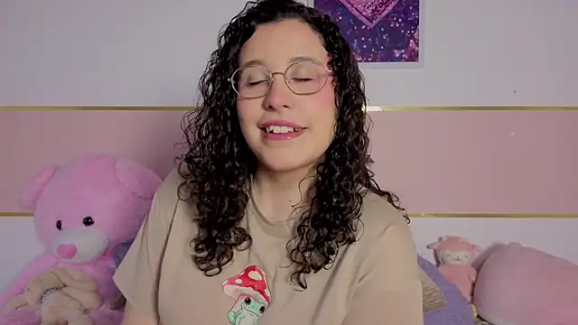 Snapshot of Charlotte__Miller chatting on November 28, 12:05 pm Charlotte Miller online show from November 28, 12:05 pm