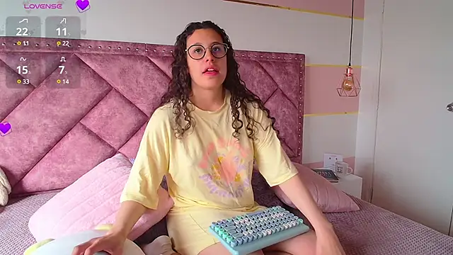 Charlotte  Miller online show from February 26, 12:49 pm