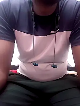 Snapshot of akshaybaroda chatting on November 29, 7:03 pm akshaybaroda online show from November 29, 7:03 pm