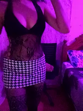 Snapshot of Angelnirvanaa chatting on April 28, 2:21 pm Angelnirvanaa online show from April 28, 2:21 pm