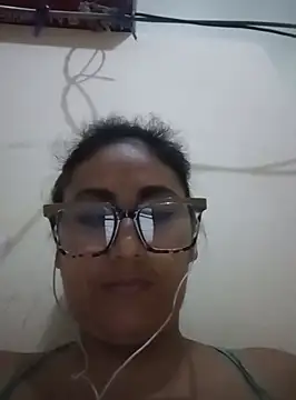 acuarela online show from January 13, 9:20 pm