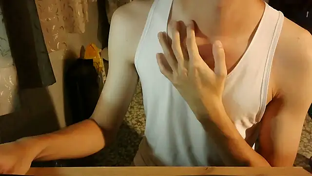 KYU890428 online show from September 14, 4:29 pm