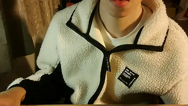 KYU890428 online show from January 16, 5:28 pm