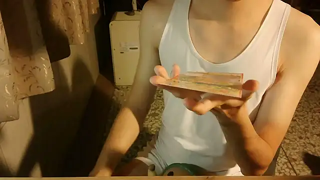 KYU890428 online show from March 7, 8:36 pm