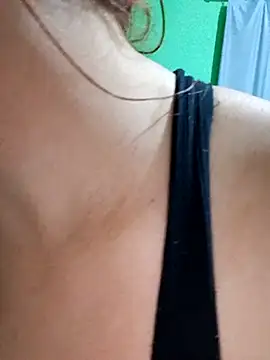 AliceRuivinha2 online show from January 17, 5:55 am