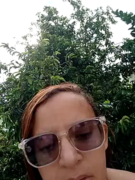 Snapshot of AliceRuivinha2 chatting on March 3, 10:55 am AliceRuivinha2 online show from March 3, 10:55 am