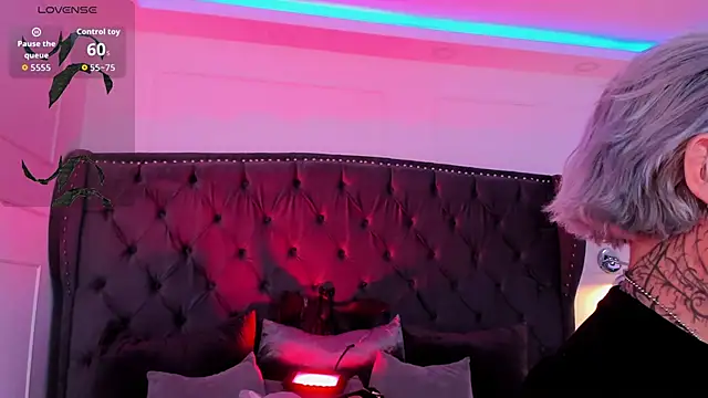 jinxv nuss online show from November 5, 10:40 am