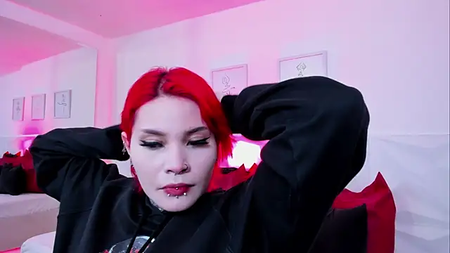 Snapshot of jinxv_nuss chatting on June 10, 2:46 am jinxv nuss online show from June 10, 2:46 am