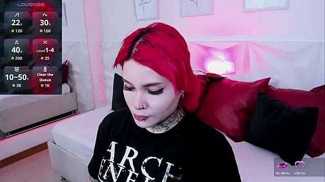 Snapshot of jinxv_nuss chatting on June 19, 2:39 am jinxv nuss online show from June 19, 2:39 am