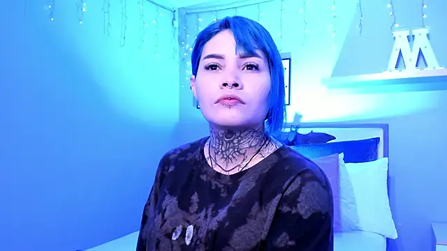 Snapshot of jinxv_nuss chatting on February 11, 11:20 am jinxv nuss online show from February 11, 11:20 am