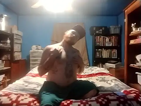 Snapshot of pssyslayer748 chatting on March 4, 6:21 am pssyslayer748 online show from March 4, 6:21 am