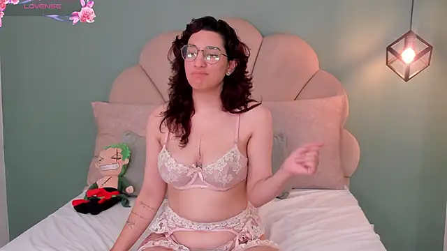 victoria camm online show from November 29, 12:33 am