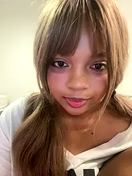 AwkwardJasminee online show from November 3, 10:52 am