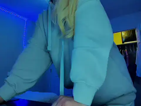 HappyIva online show from March 5, 2:36 am