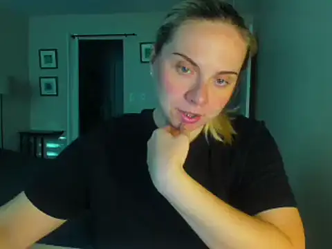 HappyIva online show from September 24, 4:02 pm