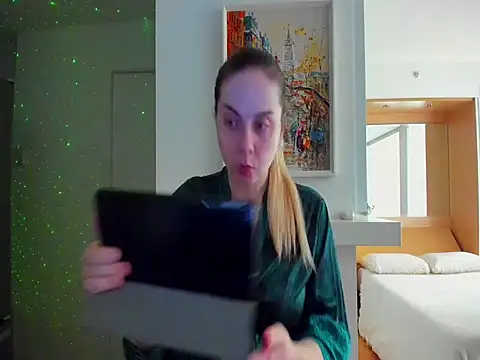 HappyIva online show from January 23, 8:56 pm
