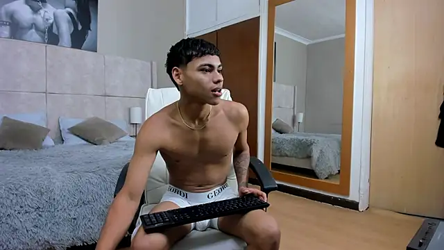 adam piarse01 online show from October 13, 1:51 am