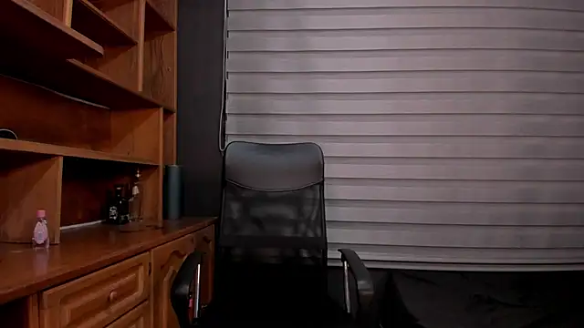 adam piarse01 online show from March 17, 9:55 am