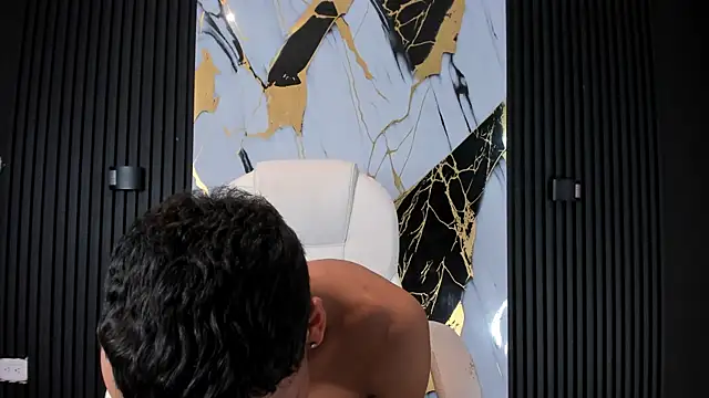 adam piarse01 online show from March 3, 1:28 am