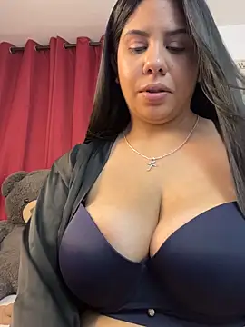 downsonMia online show from March 15, 2:29 am