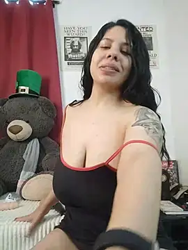 downsonMia online show from April 12, 12:08 pm